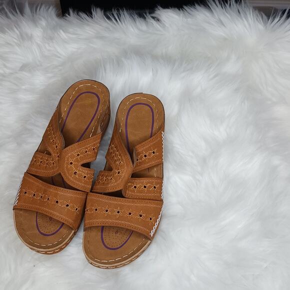 Women's Retro Round Heeled Open Toe Wedges NWT - Picture 4 of 12